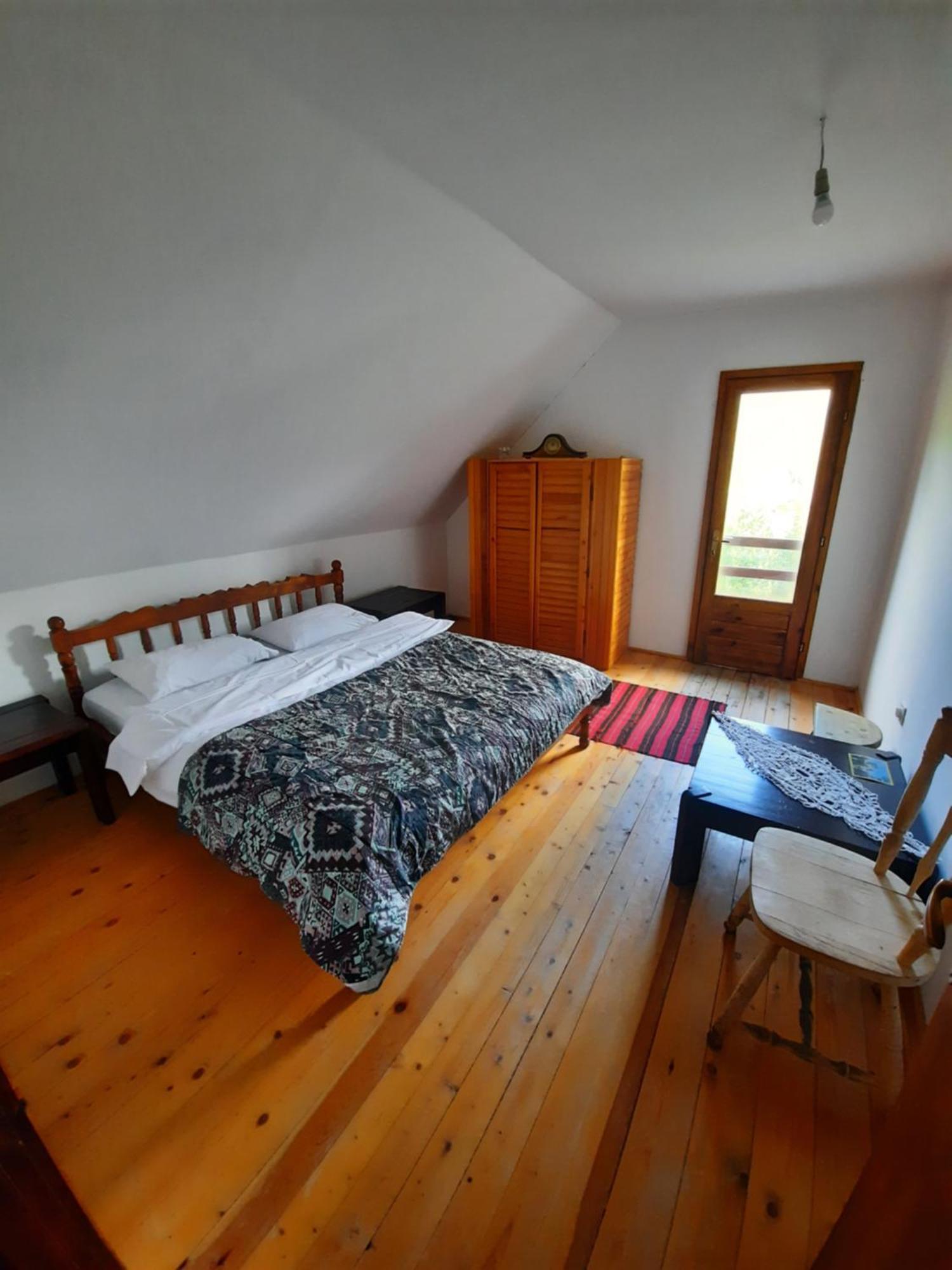 Etno Selo Zminica Hotell Žabljak Rom bilde